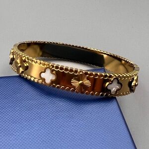 Stainless steel gold-tone Bracelet with Floral Accents